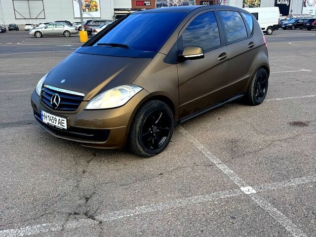 Коричневый Мерседес А класс, объемом двигателя 1.5 л и пробегом 156 тыс. км за 5000 $, фото 5 на Automoto.ua