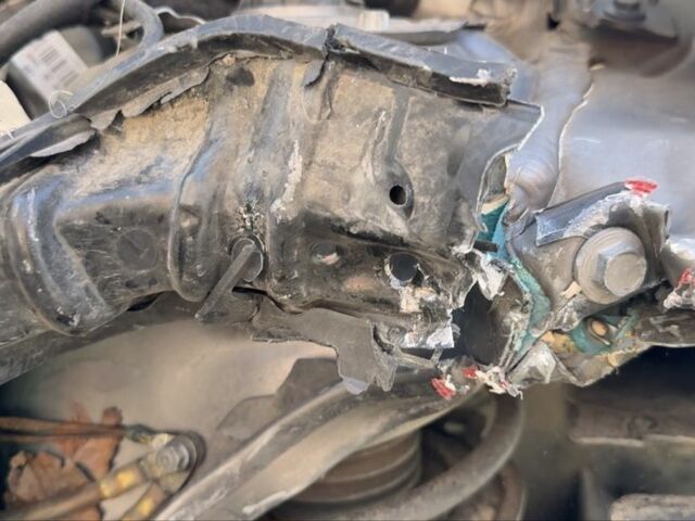 Коричневый Мерседес А класс, объемом двигателя 2 л и пробегом 154 тыс. км за 2329 $, фото 6 на Automoto.ua