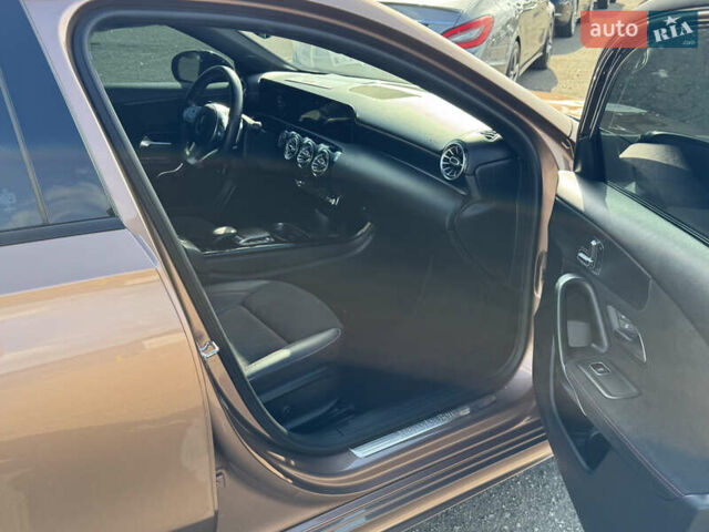 Коричневый Мерседес А класс, объемом двигателя 1.99 л и пробегом 81 тыс. км за 30000 $, фото 3 на Automoto.ua