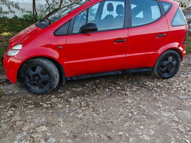 Красный Мерседес А класс, объемом двигателя 1.4 л и пробегом 2 тыс. км за 2900 $, фото 4 на Automoto.ua