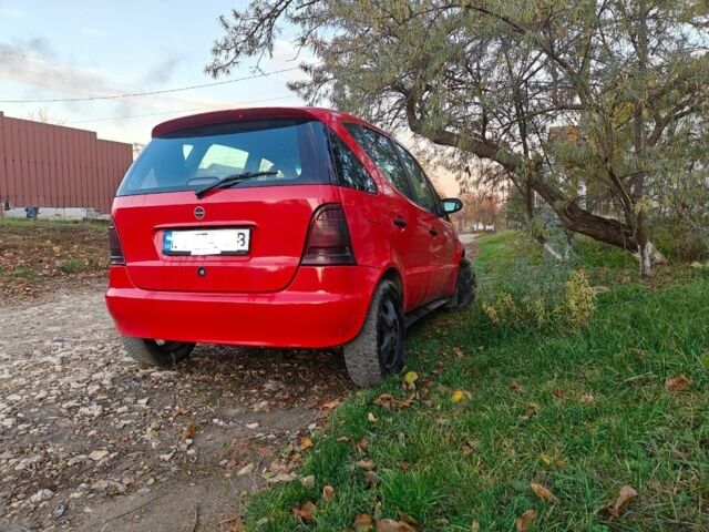 Красный Мерседес А класс, объемом двигателя 1.4 л и пробегом 2 тыс. км за 2900 $, фото 3 на Automoto.ua