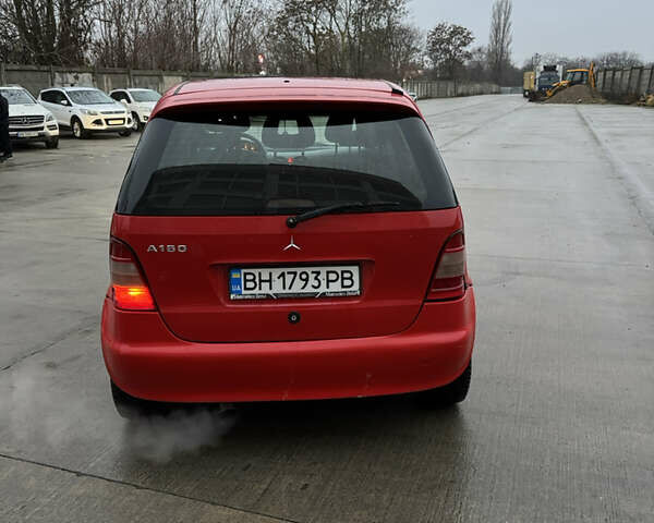 Красный Мерседес А класс, объемом двигателя 1.6 л и пробегом 268 тыс. км за 2999 $, фото 7 на Automoto.ua