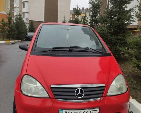 Красный Мерседес А класс, объемом двигателя 1.4 л и пробегом 280 тыс. км за 2600 $, фото 2 на Automoto.ua
