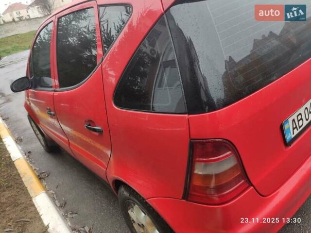 Красный Мерседес А класс, объемом двигателя 1.4 л и пробегом 280 тыс. км за 2600 $, фото 1 на Automoto.ua