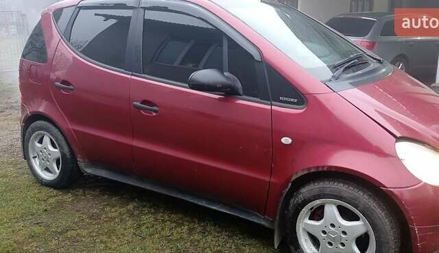 Красный Мерседес А класс, объемом двигателя 1.7 л и пробегом 360 тыс. км за 2500 $, фото 3 на Automoto.ua