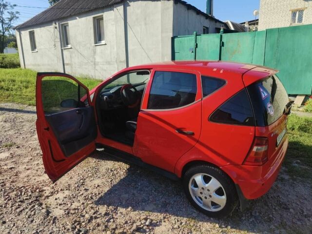 Красный Мерседес А класс, объемом двигателя 0 л и пробегом 220 тыс. км за 2800 $, фото 5 на Automoto.ua