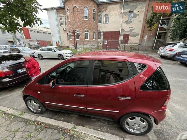 Красный Мерседес А класс, объемом двигателя 1.4 л и пробегом 225 тыс. км за 3400 $, фото 6 на Automoto.ua