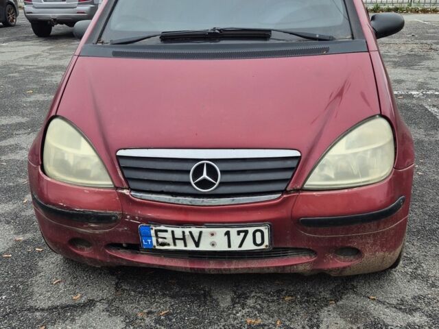 Красный Мерседес А класс, объемом двигателя 0 л и пробегом 280 тыс. км за 1850 $, фото 1 на Automoto.ua