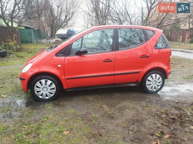 Красный Мерседес А класс, объемом двигателя 1.4 л и пробегом 148 тыс. км за 3500 $, фото 2 на Automoto.ua