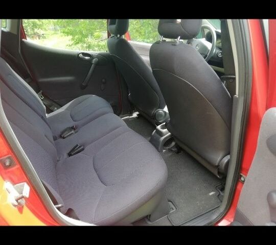 Мерседес А класс 1999 в Гниване на Automoto.ua Красный Мерседес А класс, объемом двигателя 0 л и пробегом 145 тыс. км за 3000 $, фото 6 на Automoto.ua