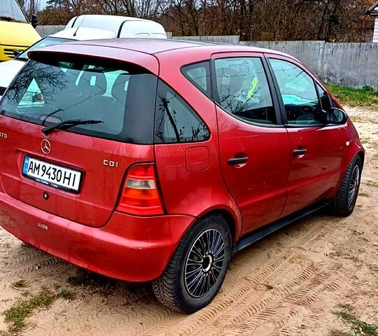 Червоний Мерседес А клас, об'ємом двигуна 1.7 л та пробігом 240 тис. км за 3450 $, фото 1 на Automoto.ua