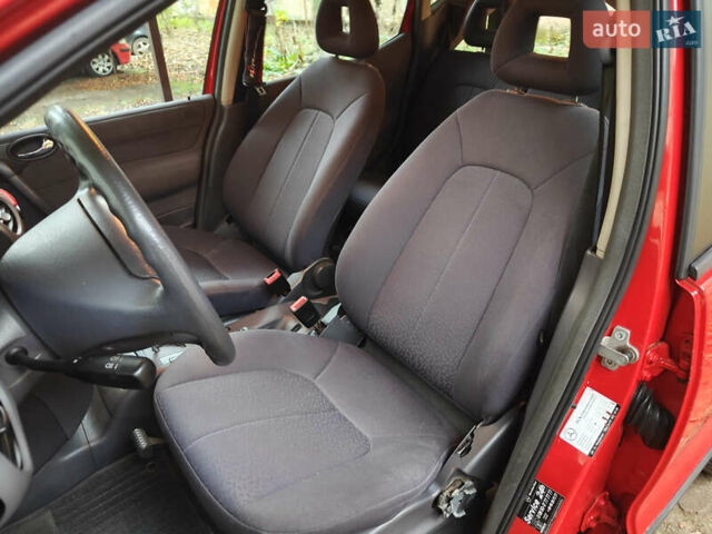 Червоний Мерседес А клас, об'ємом двигуна 1.4 л та пробігом 176 тис. км за 3500 $, фото 7 на Automoto.ua