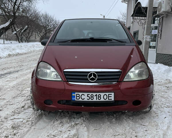 Красный Мерседес А класс, объемом двигателя 1.6 л и пробегом 248 тыс. км за 4200 $, фото 3 на Automoto.ua