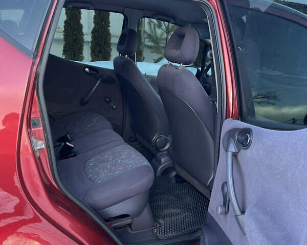 Красный Мерседес А класс, объемом двигателя 1.6 л и пробегом 248 тыс. км за 4300 $, фото 40 на Automoto.ua