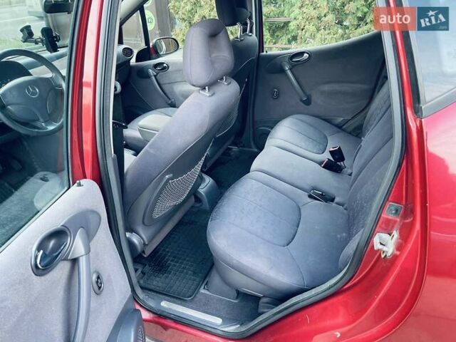 Червоний Мерседес А клас, об'ємом двигуна 2 л та пробігом 211 тис. км за 2300 $, фото 3 на Automoto.ua