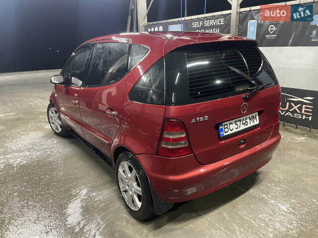 Красный Мерседес А класс, объемом двигателя 1.69 л и пробегом 290 тыс. км за 4200 $, фото 3 на Automoto.ua
