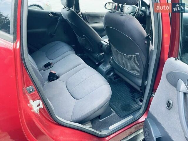 Червоний Мерседес А клас, об'ємом двигуна 2 л та пробігом 211 тис. км за 2300 $, фото 5 на Automoto.ua