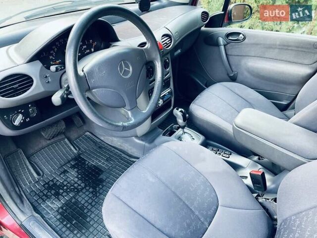 Червоний Мерседес А клас, об'ємом двигуна 2 л та пробігом 211 тис. км за 2300 $, фото 2 на Automoto.ua