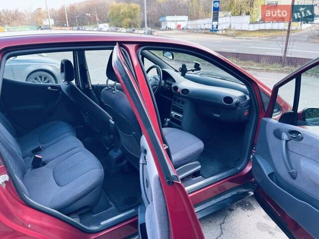 Червоний Мерседес А клас, об'ємом двигуна 2 л та пробігом 211 тис. км за 2300 $, фото 7 на Automoto.ua
