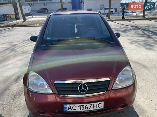 Красный Мерседес А класс, объемом двигателя 1.69 л и пробегом 270 тыс. км за 3750 $, фото 4 на Automoto.ua