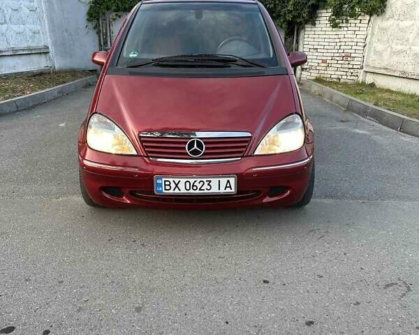 Мерседес А класс 2002 в Хмельницком на Automoto.ua Красный Мерседес А класс, объемом двигателя 1.9 л и пробегом 188 тыс. км за 5200 $, фото 4 на Automoto.ua
