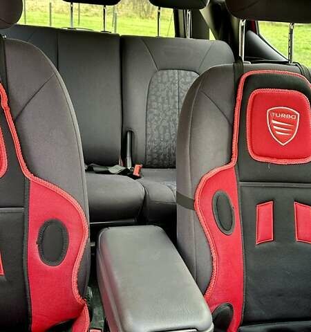 Красный Мерседес А класс, объемом двигателя 1.4 л и пробегом 220 тыс. км за 3800 $, фото 4 на Automoto.ua