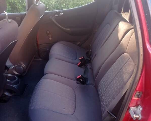 Красный Мерседес А класс, объемом двигателя 1.4 л и пробегом 216 тыс. км за 3650 $, фото 3 на Automoto.ua