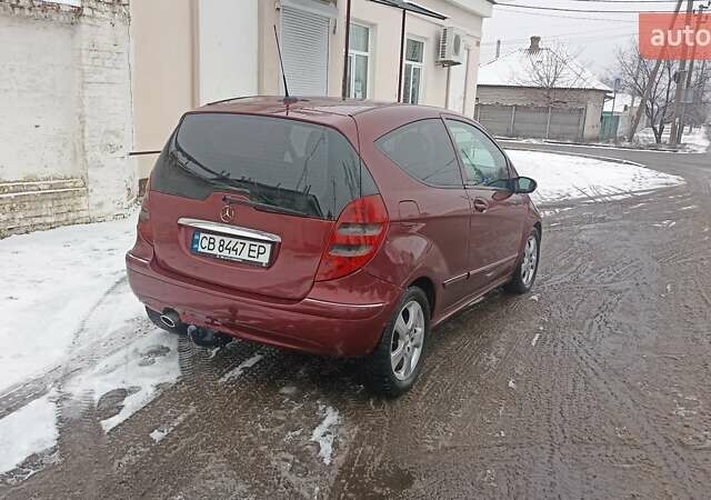 Красный Мерседес А класс, объемом двигателя 1.7 л и пробегом 252 тыс. км за 3000 $, фото 5 на Automoto.ua