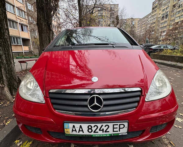 Червоний Мерседес А клас, об'ємом двигуна 1.5 л та пробігом 200 тис. км за 4950 $, фото 1 на Automoto.ua