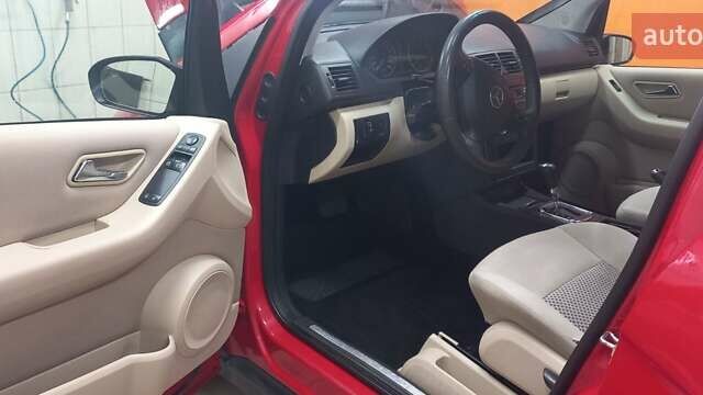 Мерседес А класс 2007 в Киеве на Automoto.ua Красный Мерседес А класс, объемом двигателя 1.66 л и пробегом 117 тыс. км за 5300 $, фото 17 на Automoto.ua
