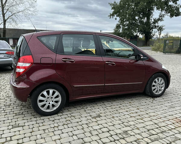 Червоний Мерседес А клас, об'ємом двигуна 1.99 л та пробігом 280 тис. км за 6505 $, фото 7 на Automoto.ua