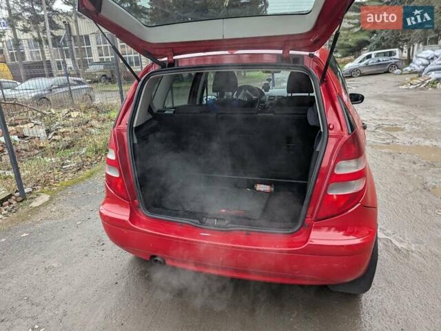 Червоний Мерседес А клас, об'ємом двигуна 1.5 л та пробігом 252 тис. км за 5100 $, фото 31 на Automoto.ua