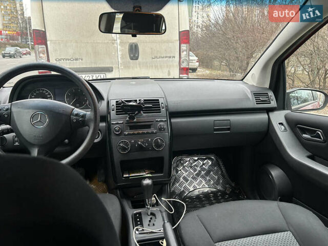 Красный Мерседес А класс, объемом двигателя 1.5 л и пробегом 123 тыс. км за 5868 $, фото 3 на Automoto.ua