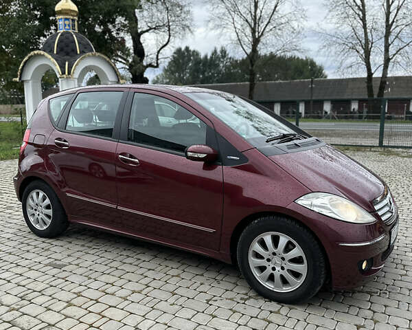 Червоний Мерседес А клас, об'ємом двигуна 1.99 л та пробігом 280 тис. км за 6505 $, фото 4 на Automoto.ua
