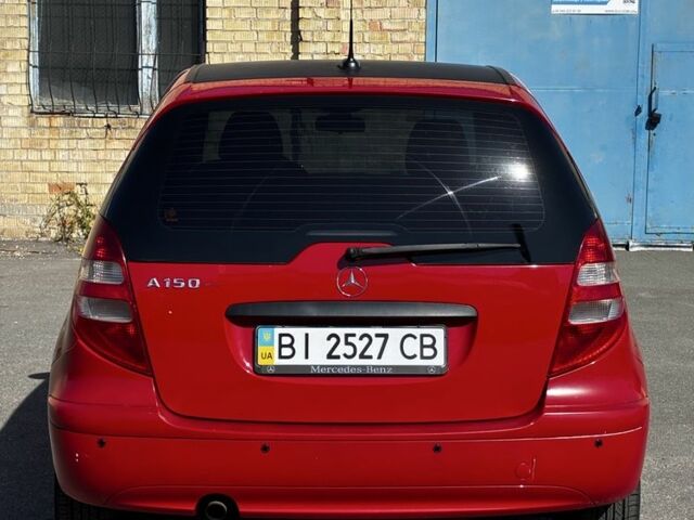 Красный Мерседес А класс, объемом двигателя 1.5 л и пробегом 162 тыс. км за 4000 $, фото 2 на Automoto.ua