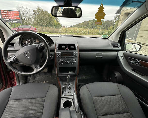 Червоний Мерседес А клас, об'ємом двигуна 1.99 л та пробігом 280 тис. км за 6505 $, фото 14 на Automoto.ua