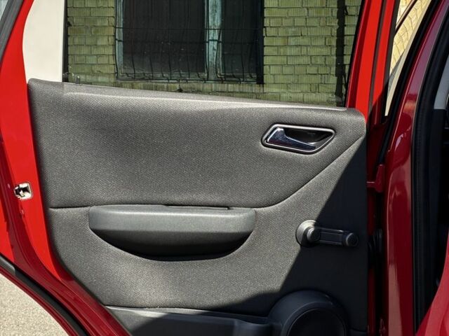 Красный Мерседес А класс, объемом двигателя 1.5 л и пробегом 162 тыс. км за 4000 $, фото 10 на Automoto.ua