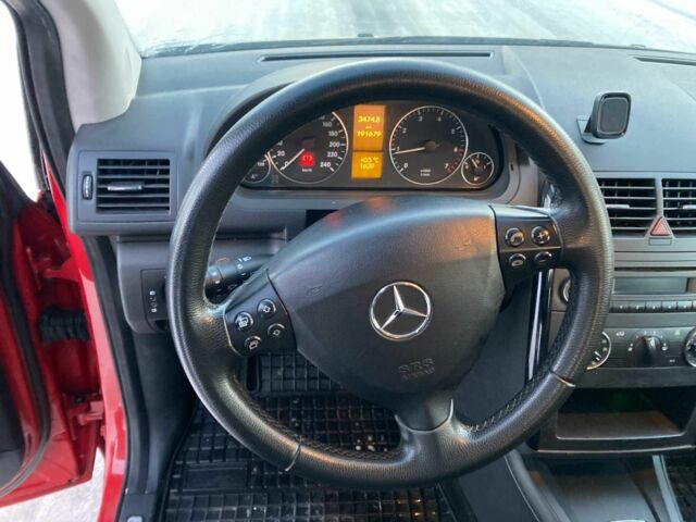 Червоний Мерседес А клас, об'ємом двигуна 2 л та пробігом 191 тис. км за 3800 $, фото 15 на Automoto.ua