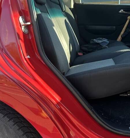 Красный Мерседес А класс, объемом двигателя 1.5 л и пробегом 172 тыс. км за 5500 $, фото 6 на Automoto.ua