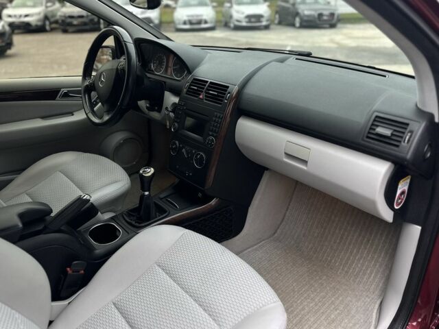 Червоний Мерседес А клас, об'ємом двигуна 1.5 л та пробігом 209 тис. км за 6250 $, фото 15 на Automoto.ua