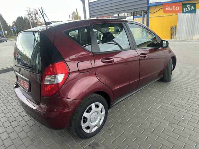 Червоний Мерседес А клас, об'ємом двигуна 1.7 л та пробігом 203 тис. км за 7700 $, фото 4 на Automoto.ua