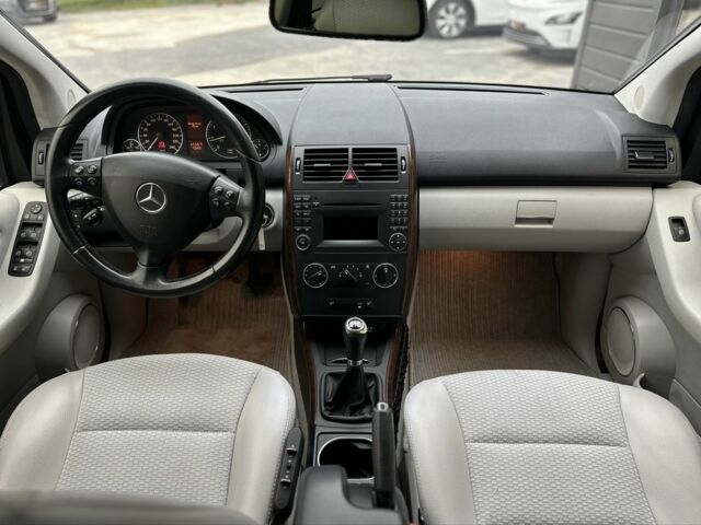 Червоний Мерседес А клас, об'ємом двигуна 1.5 л та пробігом 209 тис. км за 6250 $, фото 16 на Automoto.ua