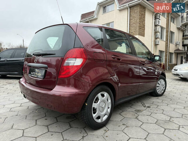 Красный Мерседес А класс, объемом двигателя 1.99 л и пробегом 300 тыс. км за 4900 $, фото 21 на Automoto.ua