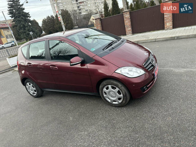 Красный Мерседес А класс, объемом двигателя 1.7 л и пробегом 204 тыс. км за 6800 $, фото 2 на Automoto.ua