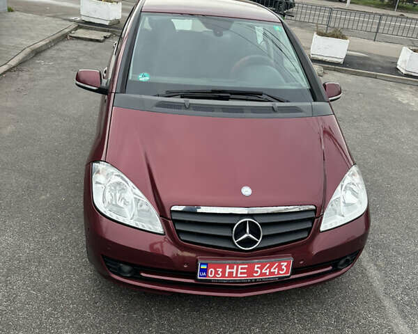 Красный Мерседес А класс, объемом двигателя 1.7 л и пробегом 204 тыс. км за 6800 $, фото 1 на Automoto.ua