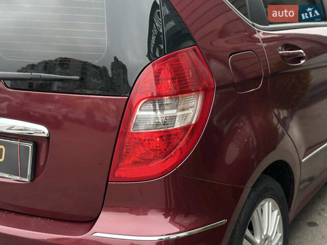 Червоний Мерседес А клас, об'ємом двигуна 1.5 л та пробігом 209 тис. км за 6250 $, фото 19 на Automoto.ua