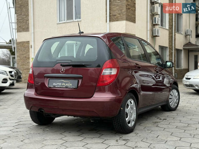 Красный Мерседес А класс, объемом двигателя 1.99 л и пробегом 300 тыс. км за 4900 $, фото 23 на Automoto.ua