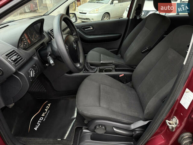 Красный Мерседес А класс, объемом двигателя 1.99 л и пробегом 300 тыс. км за 4900 $, фото 30 на Automoto.ua