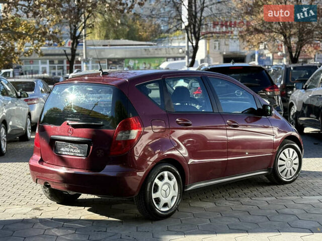 Мерседес А клас 2009 у Одесі на Automoto.ua Червоний Мерседес А клас, об'ємом двигуна 1.99 л та пробігом 300 тис. км за 5500 $, фото 22 на Automoto.ua