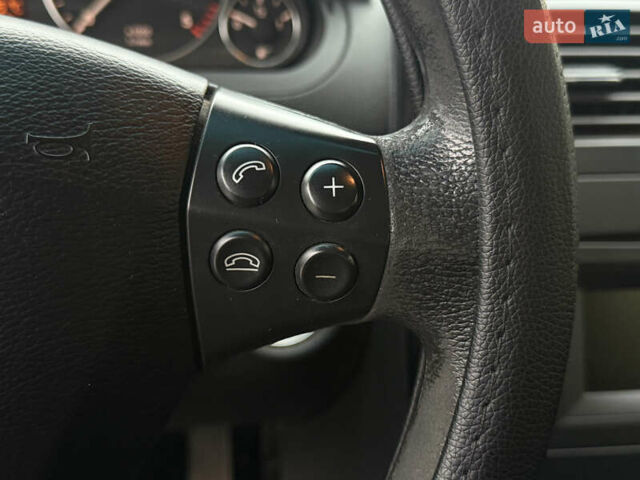 Красный Мерседес А класс, объемом двигателя 1.99 л и пробегом 300 тыс. км за 4900 $, фото 45 на Automoto.ua